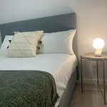 - Ria House * 托雷拉
